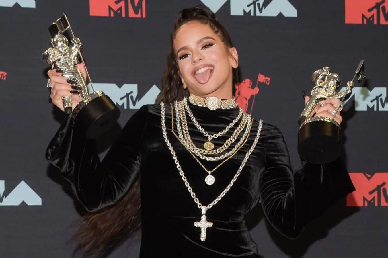 Así fue la actuación y alfombra roja de Rosalía en los MTV VMAs 2019
