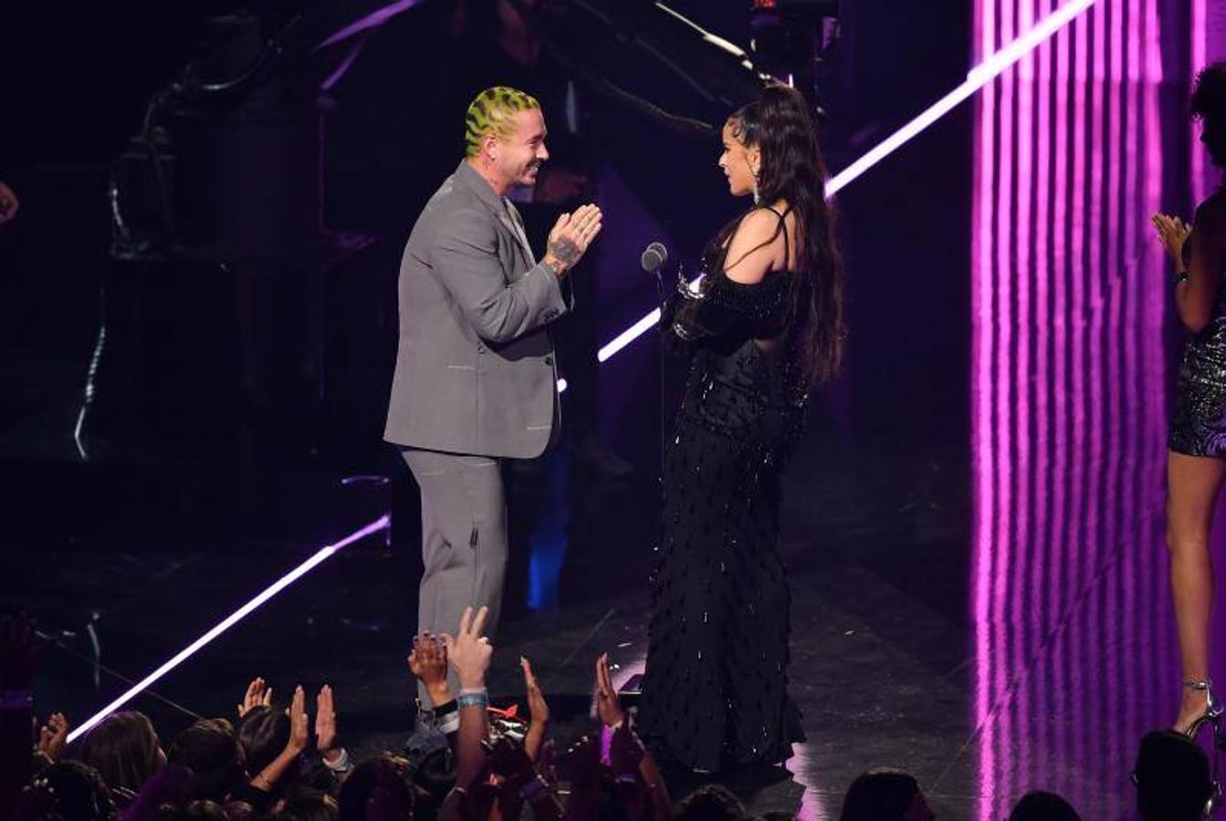 Así fue la actuación y alfombra roja de Rosalía en los MTV VMAs 2019