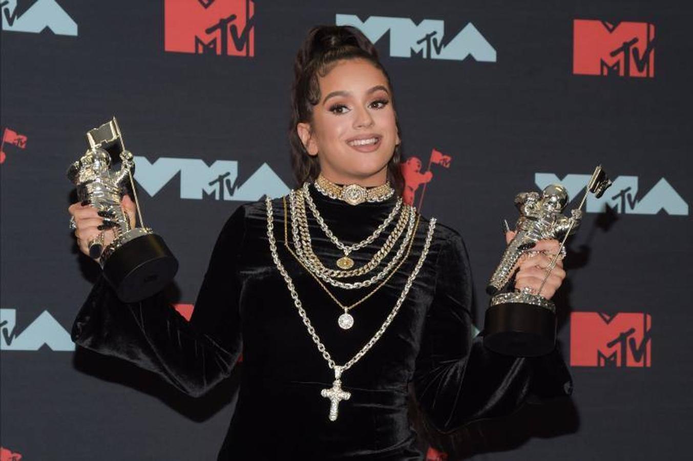 Así fue la actuación y alfombra roja de Rosalía en los MTV VMAs 2019