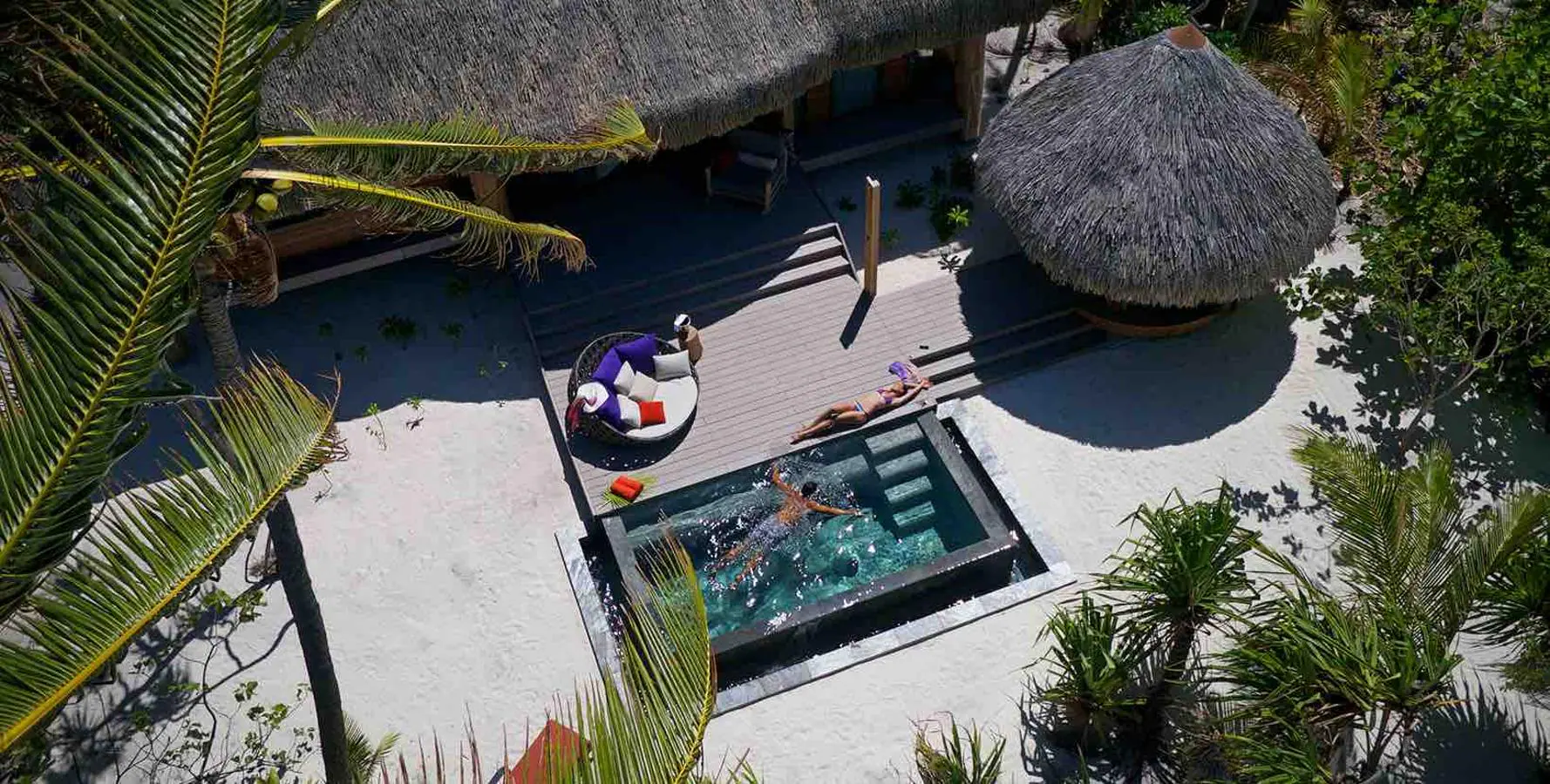 The Brando's. Entre las comodidades que ofrece el resort están la playa y piscina privada que se ofrece a sus huéspedes para que puedan disfrutar del bienestar de las instalaciones sin salir del hotel