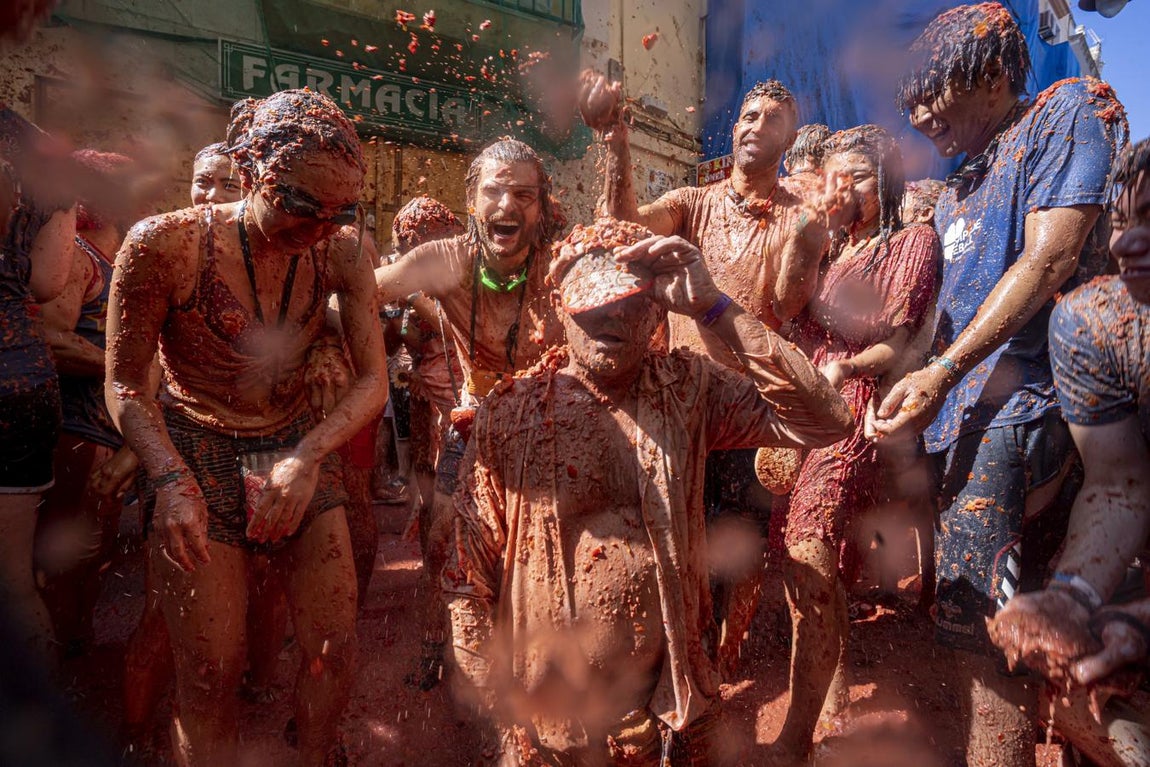 Las mejores imágenes de la Tomatina de Buñol 2019. 