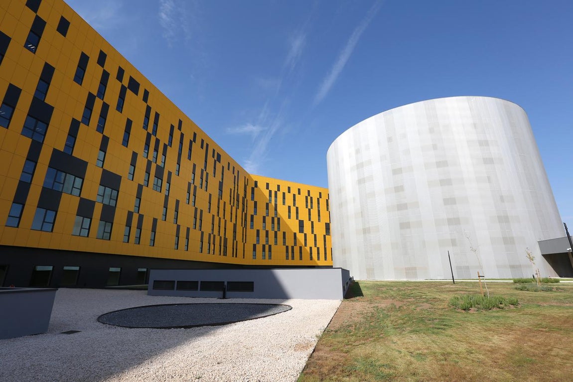 Imágenes de las nuevas habitaciones y servicios del hospital de Toledo