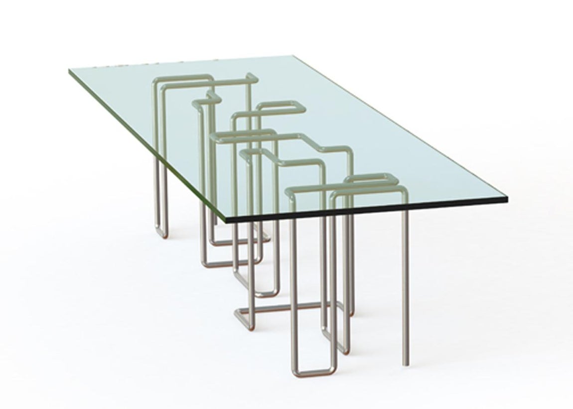 Pollaro x Brad Pitt. Brad Pitt describe así sus diseños: "Es como si pudiéramos contar nuestra historia con una línea, del nacimiento a la muerte, incluidos los triunfos sangrientos, las humillantes pérdidas y los momentos de aburrimiento”