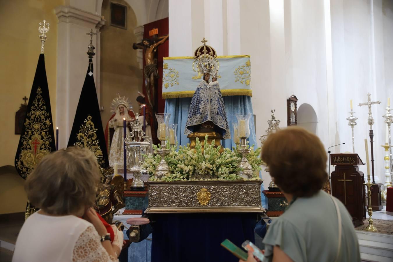 La visita de la Virgen de la Fuensanta a los templos de Córdoba, en imágenes