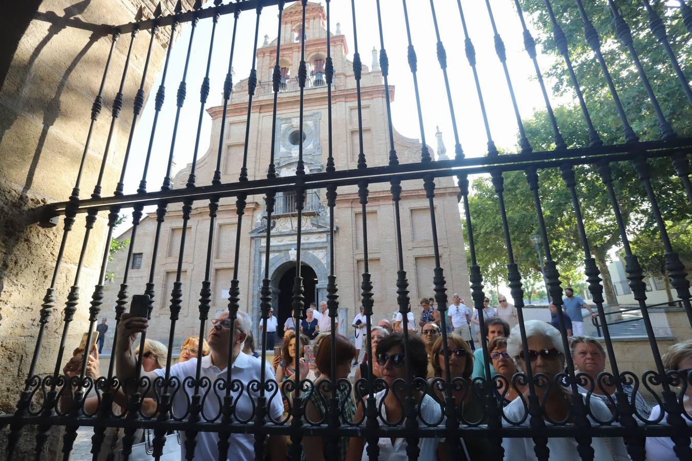 La visita de la Virgen de la Fuensanta a los templos de Córdoba, en imágenes