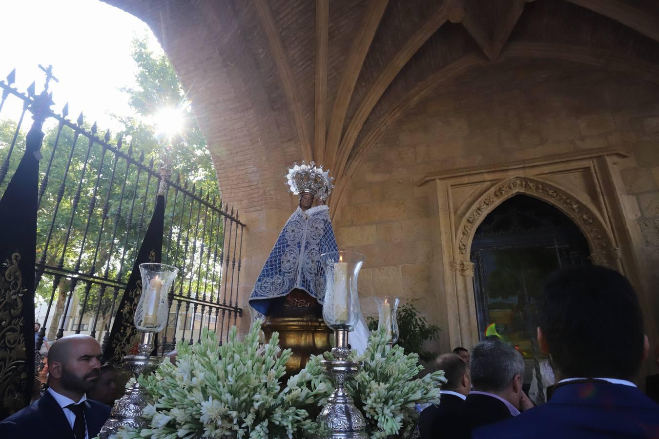 La visita de la Virgen de la Fuensanta a los templos de Córdoba, en imágenes