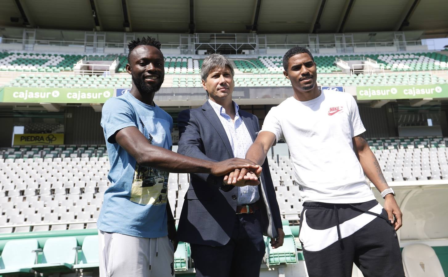 La presentación de Owusu y Novaes en el Córdoba CF, en imágenes