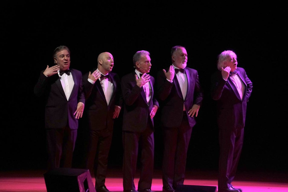 En imágenes, Les Luthiers abre la temporada del Maestranza