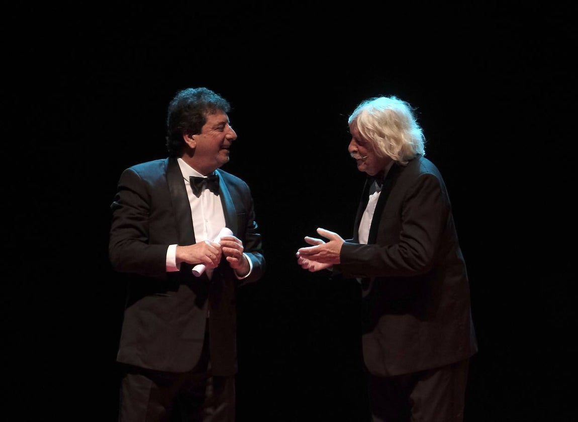 En imágenes, Les Luthiers abre la temporada del Maestranza
