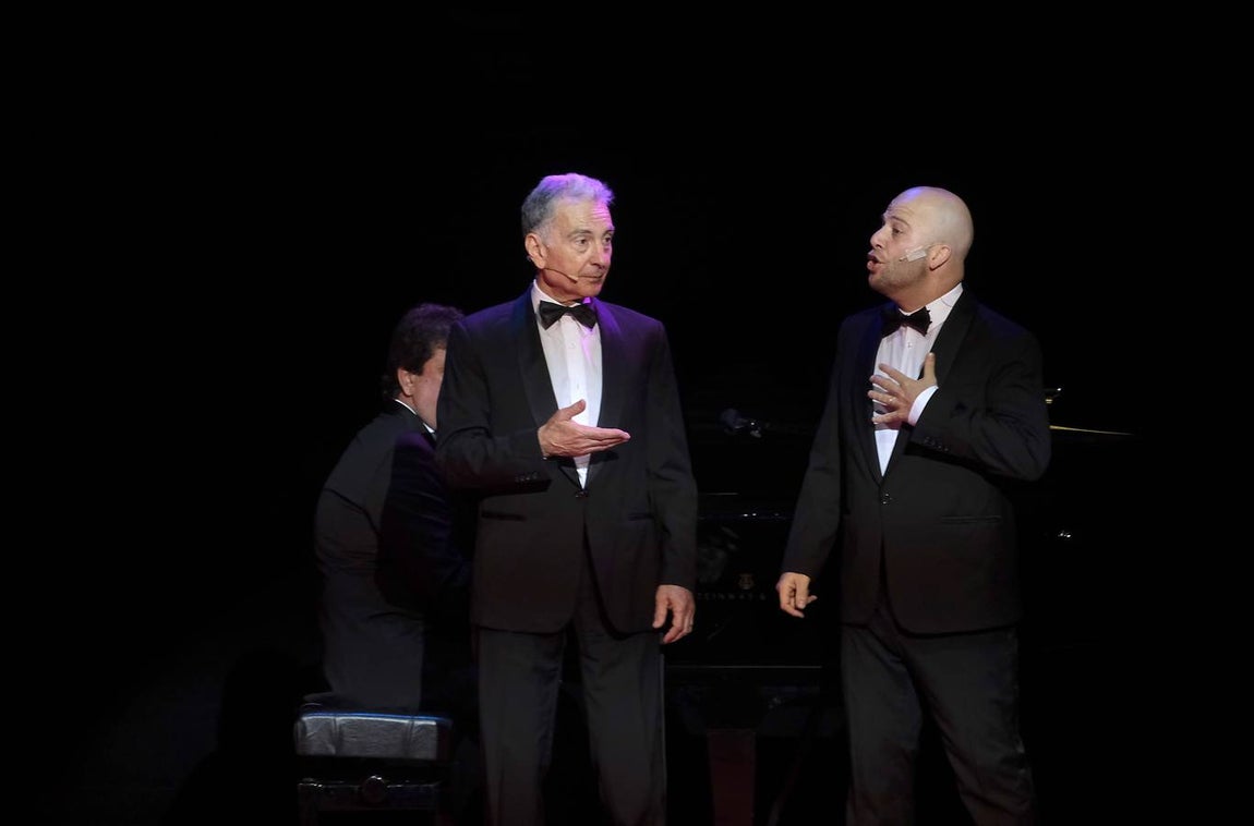 En imágenes, Les Luthiers abre la temporada del Maestranza