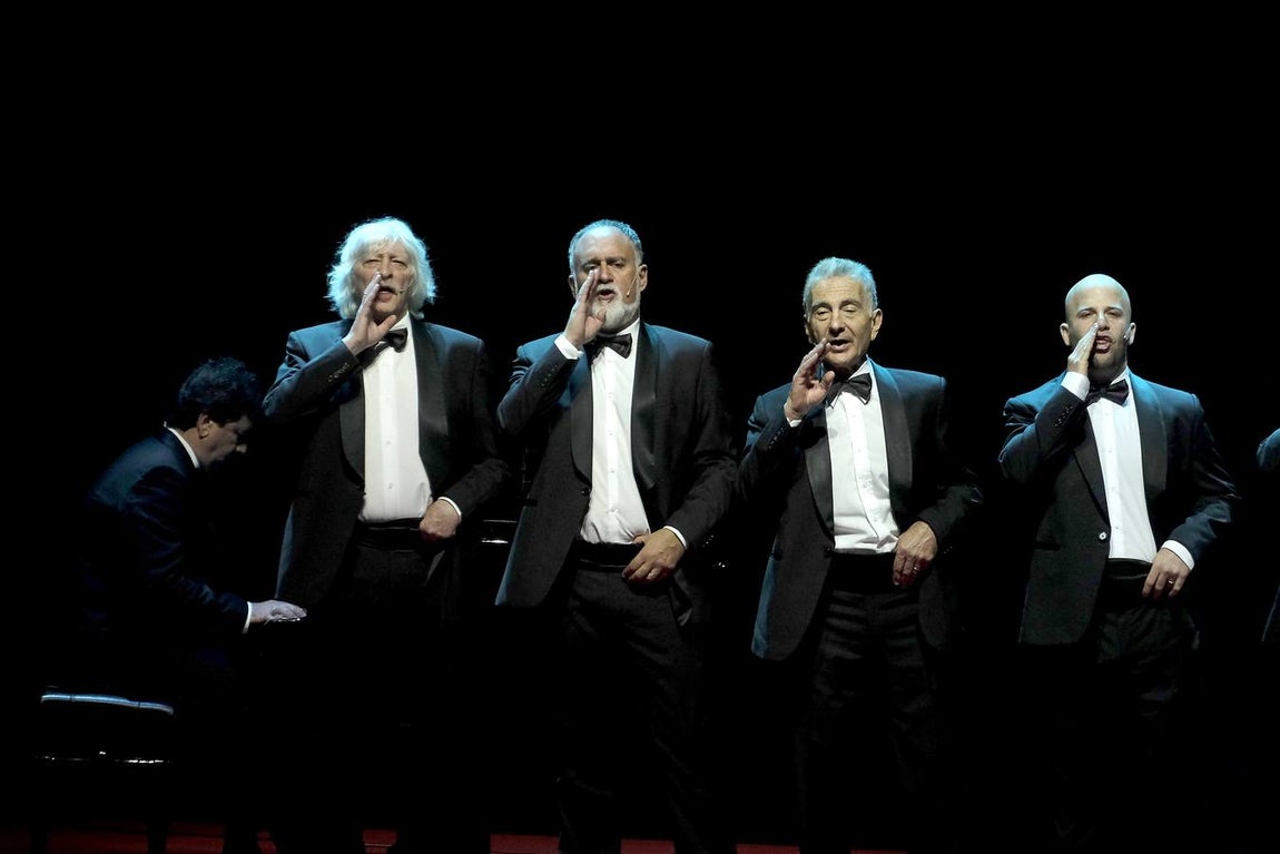 En imágenes, Les Luthiers abre la temporada del Maestranza