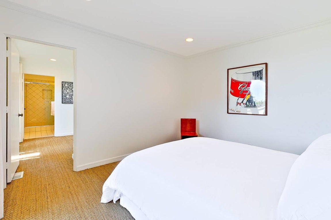 La mansión ha sido restaurada y remodelada en varias ocasiones debido a que ha cambiado varias veces de propietarios.