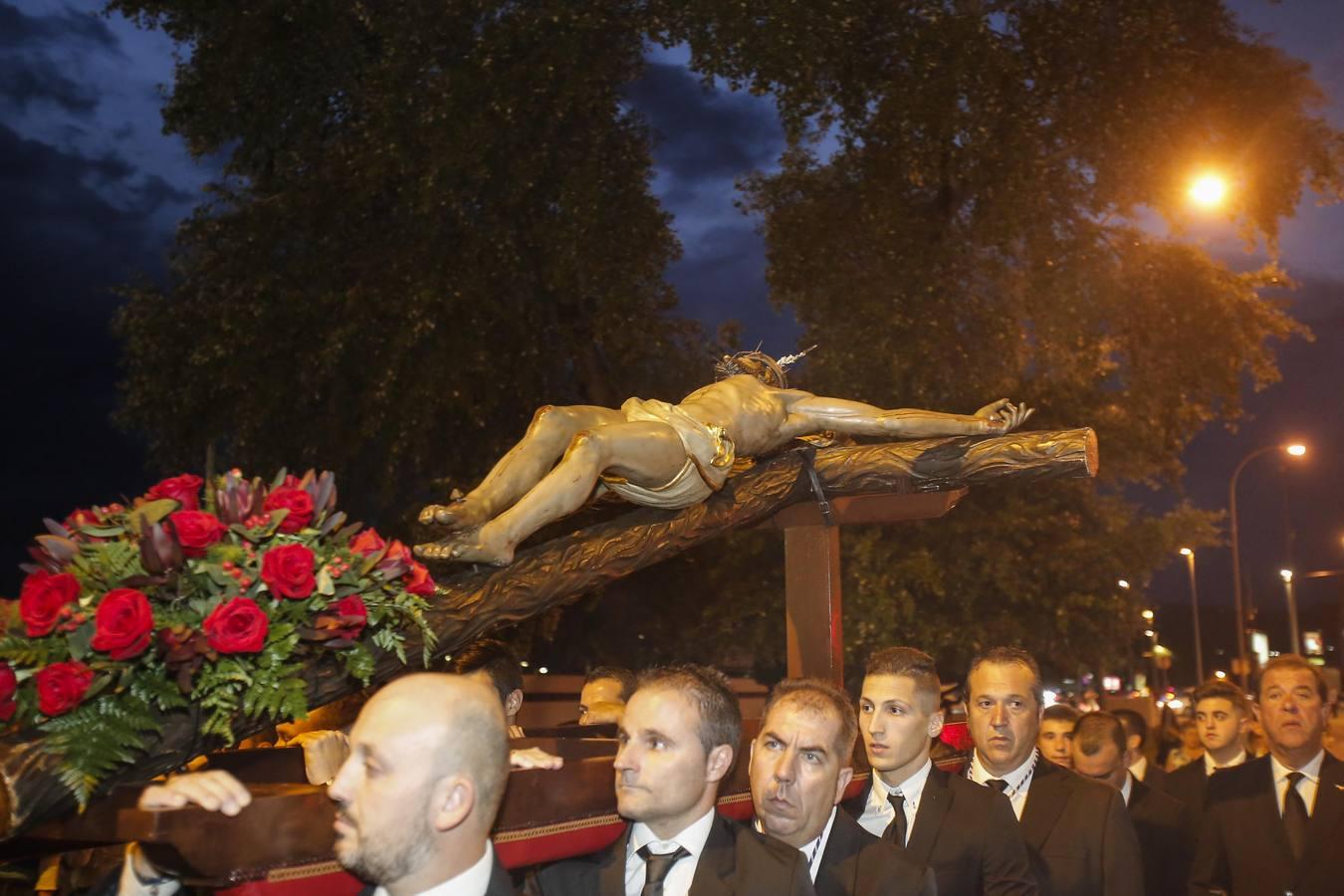 Los via crucis de la Sangre y la Agonía de la Magna de Córdoba, en imágenes