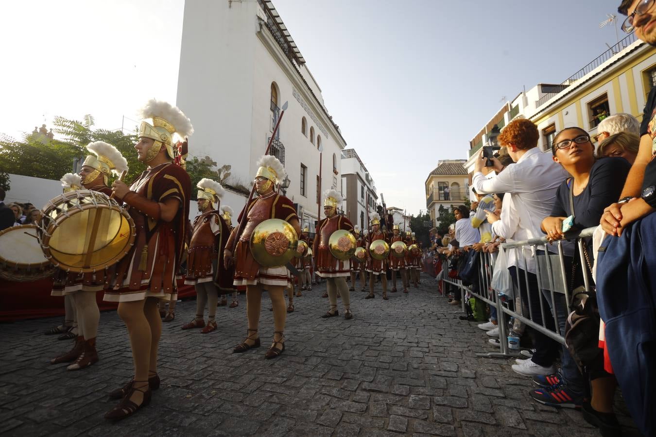 Las primeras horas de la magna, en imágenes