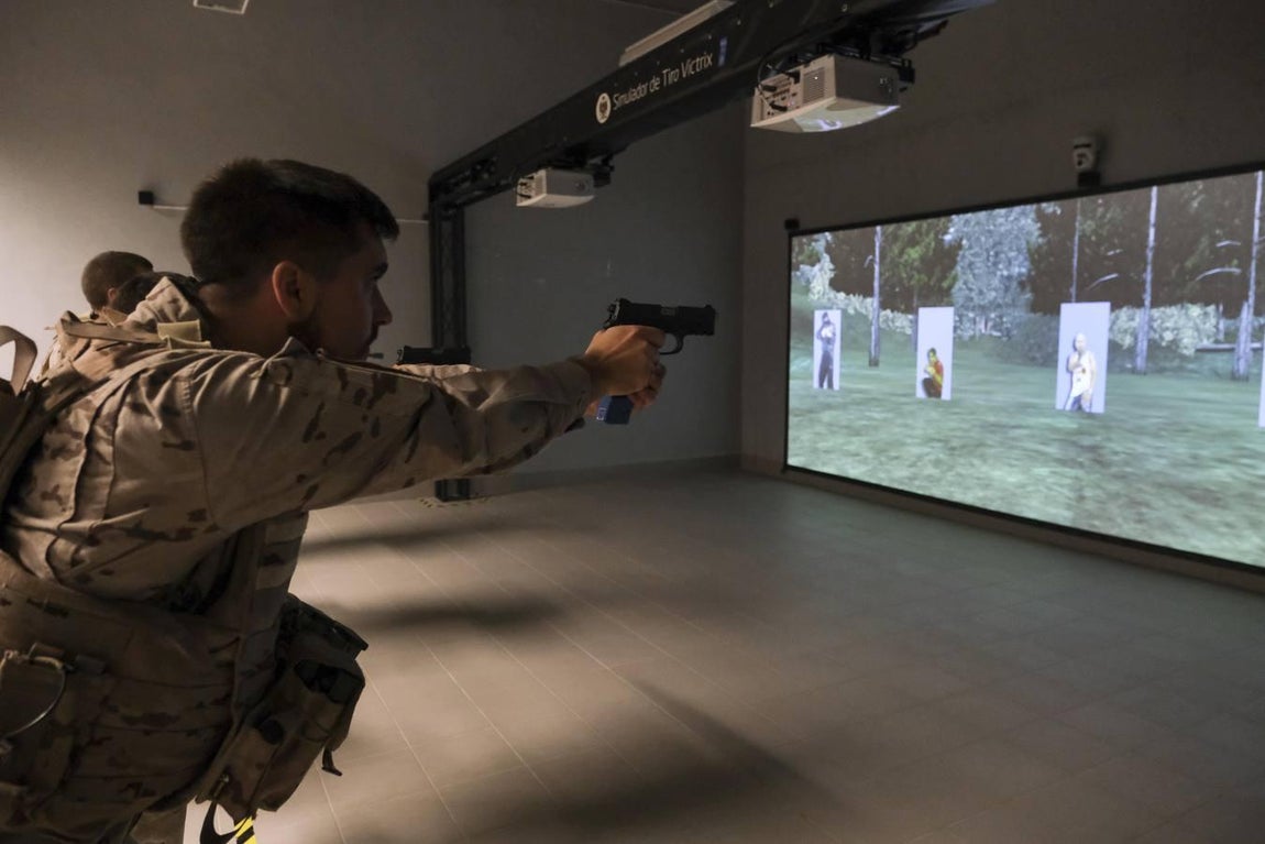 Fotos: galería y simulador de tiro del Tercio de Armada
