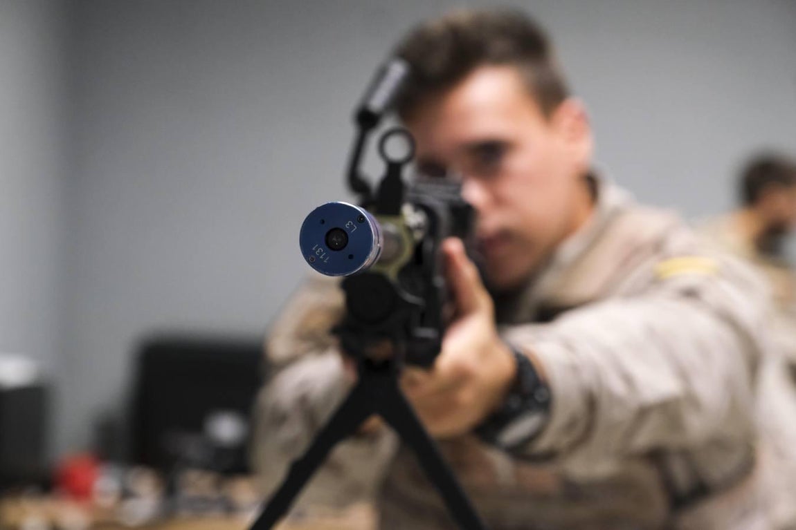 Fotos: galería y simulador de tiro del Tercio de Armada