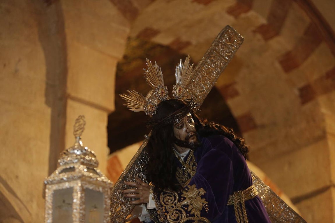 La magna exposición de Córdoba «Por tu Cruz redimiste el mundo», en imágenes