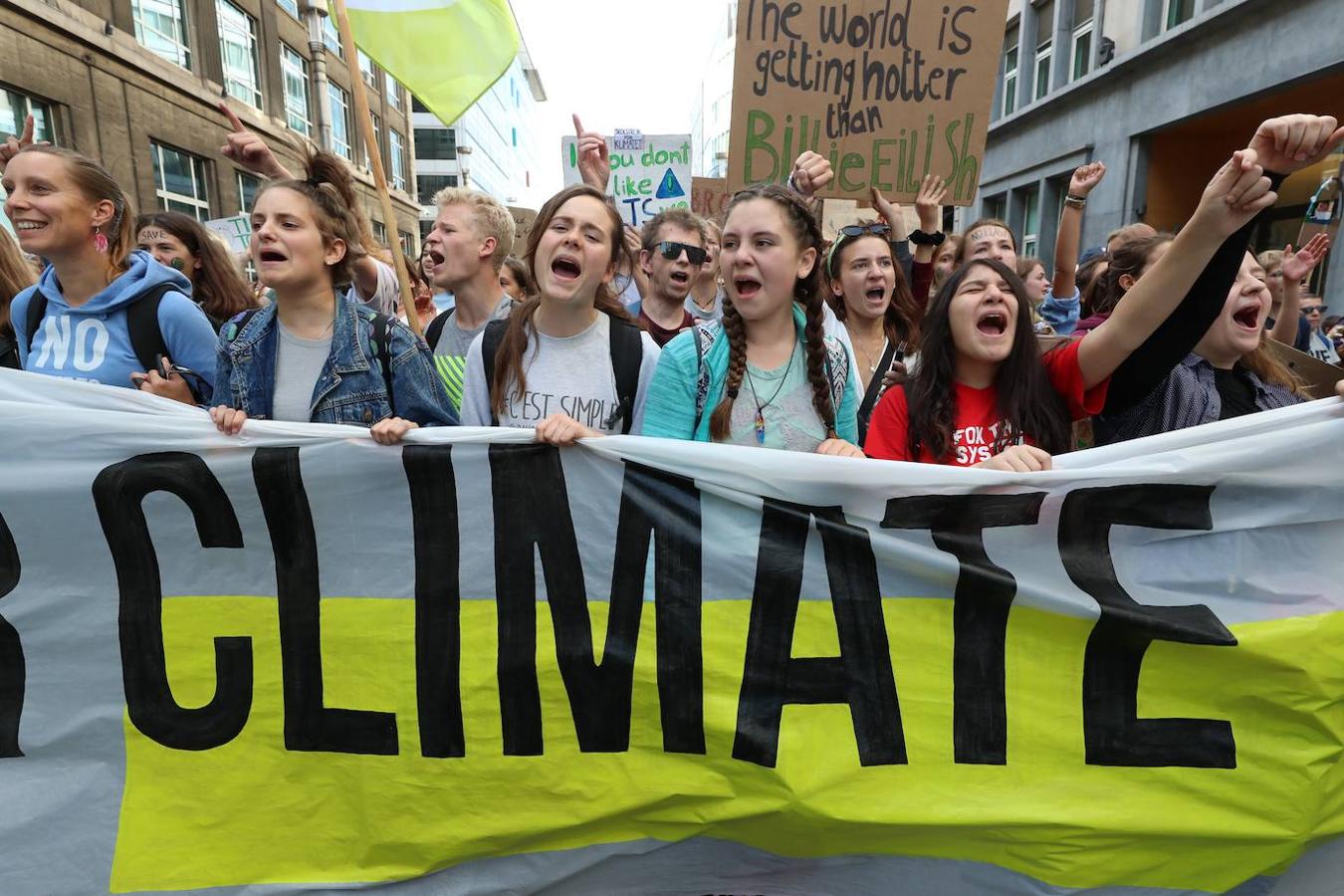 Otra marcha para parar el cambio climático recorre las calles de Bruselas.. 