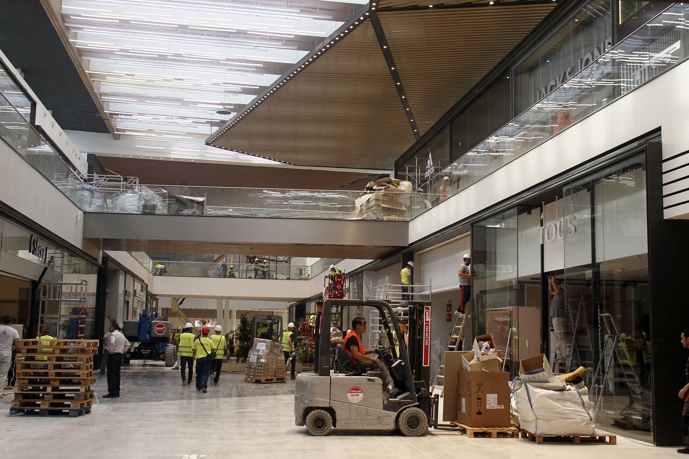 Así luce Lagoh, el nuevo centro comercial de Palmas Altas de Sevilla a una semana de su inauguración