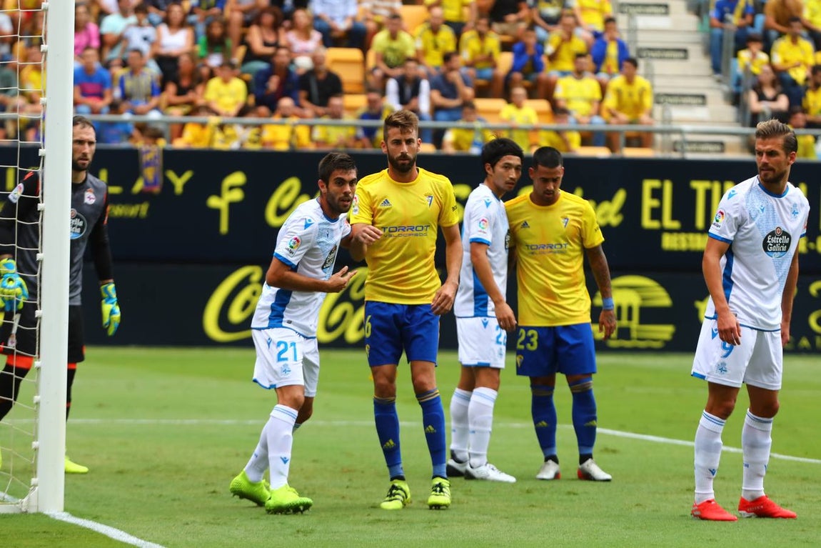 Las imágenes del Cádiz C.F. vs Deportivo (0-0)