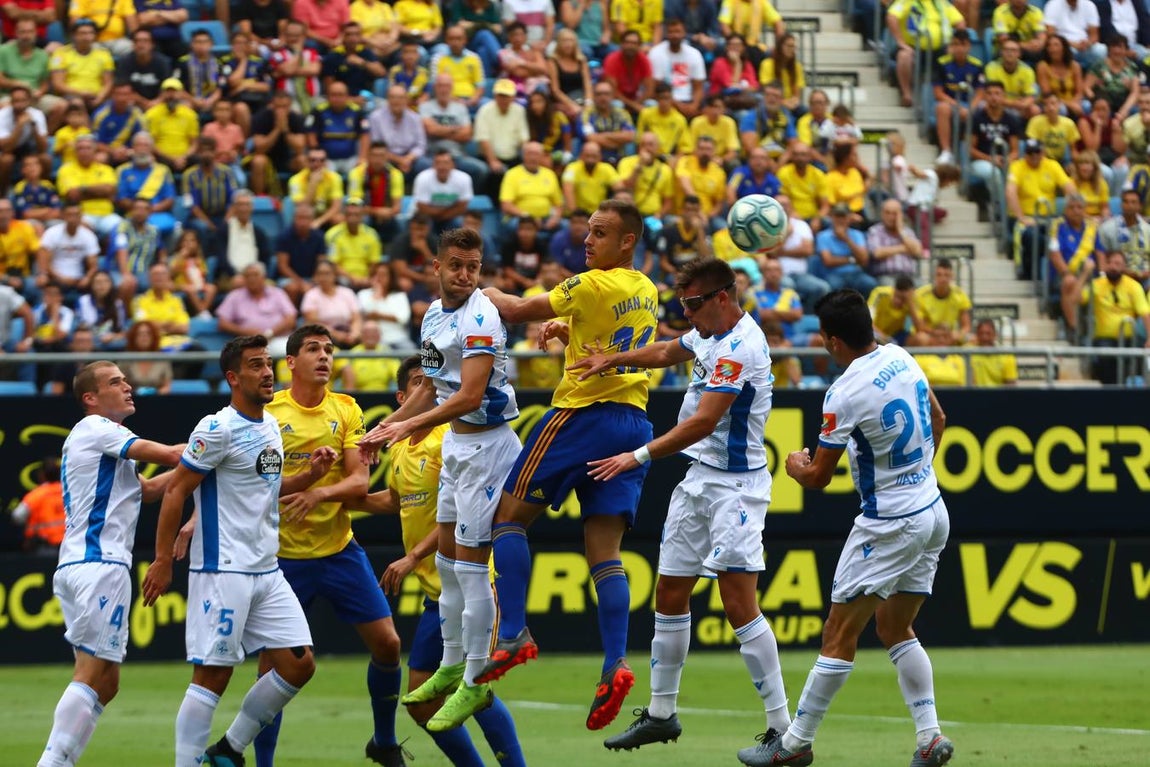 Las imágenes del Cádiz C.F. vs Deportivo (0-0)