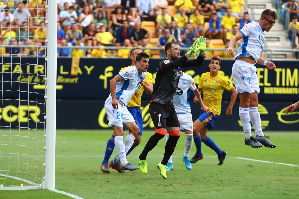 Las imágenes del Cádiz C.F. vs Deportivo (0-0)