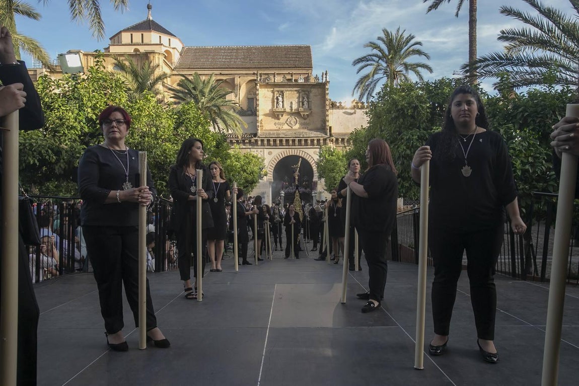La procesión de regreso de la Magna Nazarena de Córdoba, en imágenes