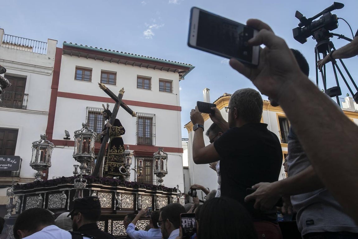La procesión de regreso de la Magna Nazarena de Córdoba, en imágenes