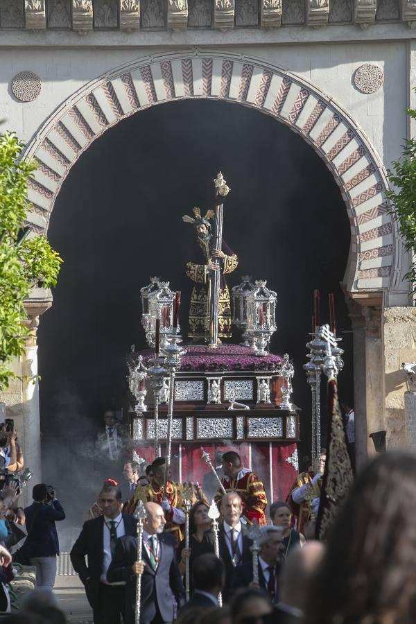 La procesión de regreso de la Magna Nazarena de Córdoba, en imágenes