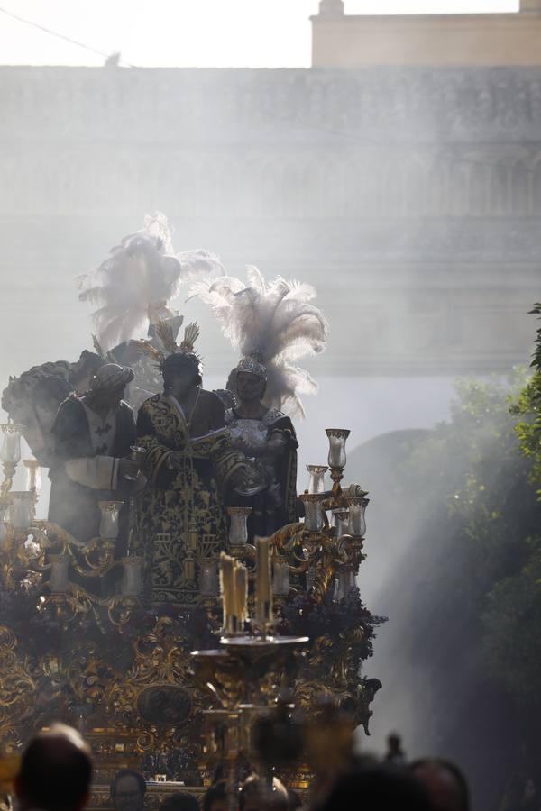 La vuelta a casa de la Magna Nazarena de Córdoba, en imágenes