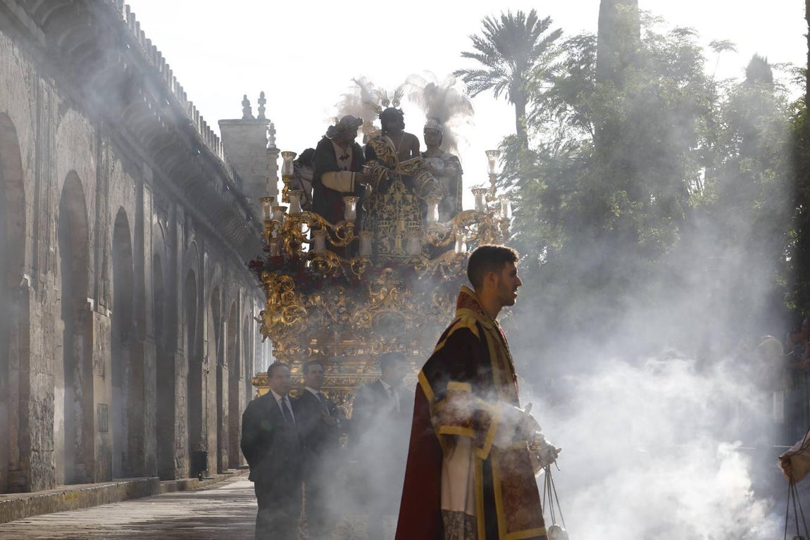 La vuelta a casa de la Magna Nazarena de Córdoba, en imágenes