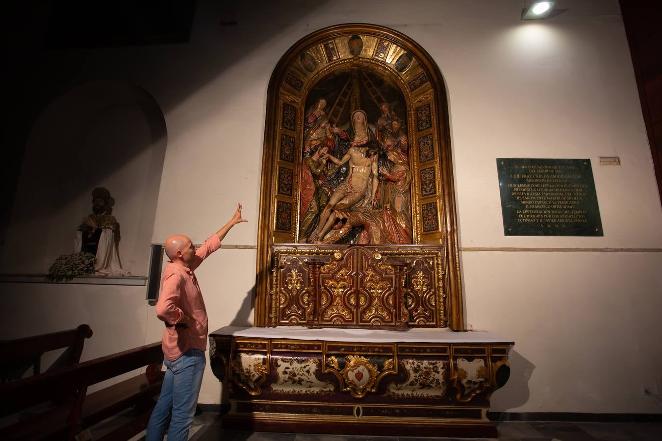 El retablo de Ocampo de San Vicente luce tras la restauración