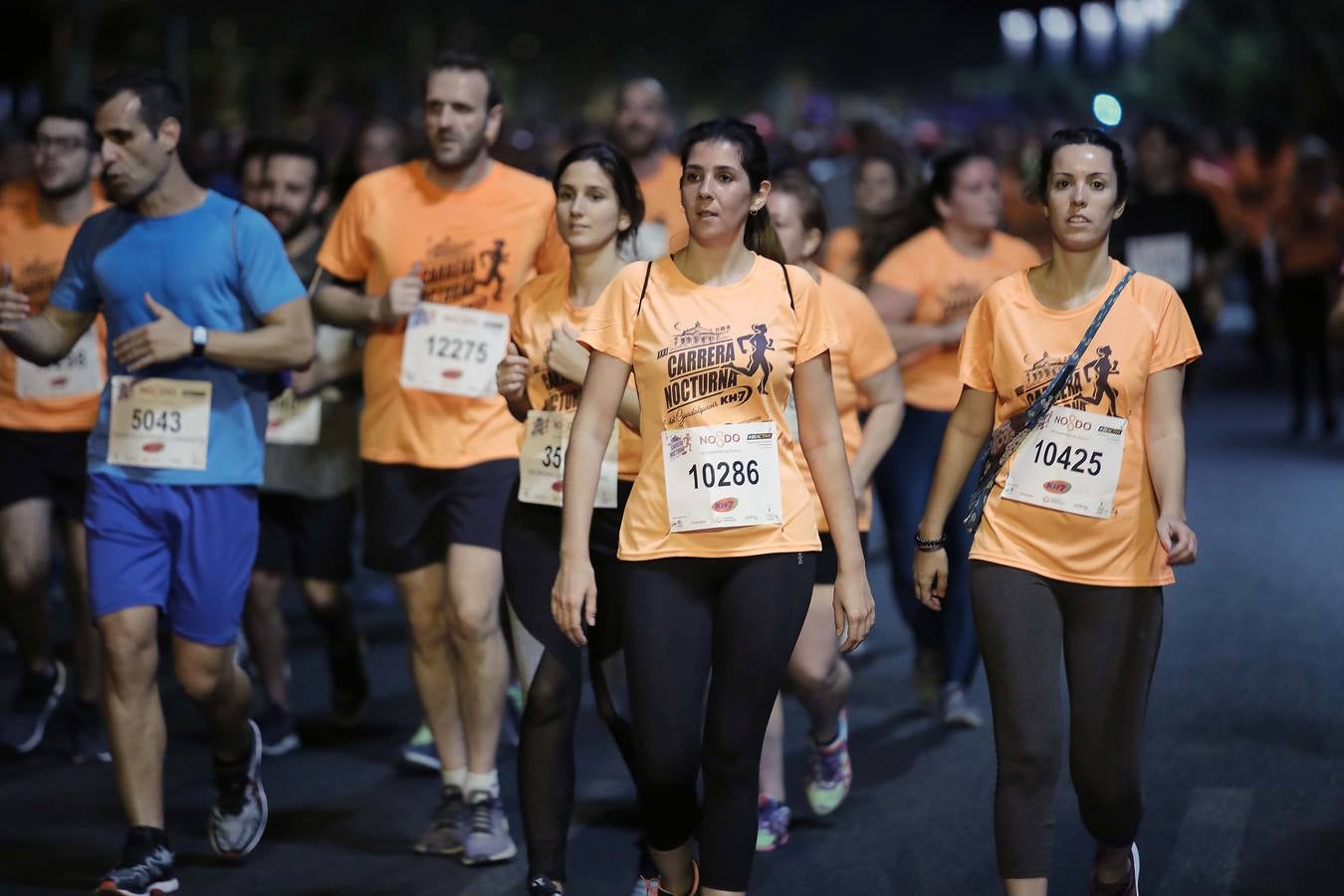 ¿Has corrido la Carrera Nocturna de Sevilla? Búscate en las fotos (II)