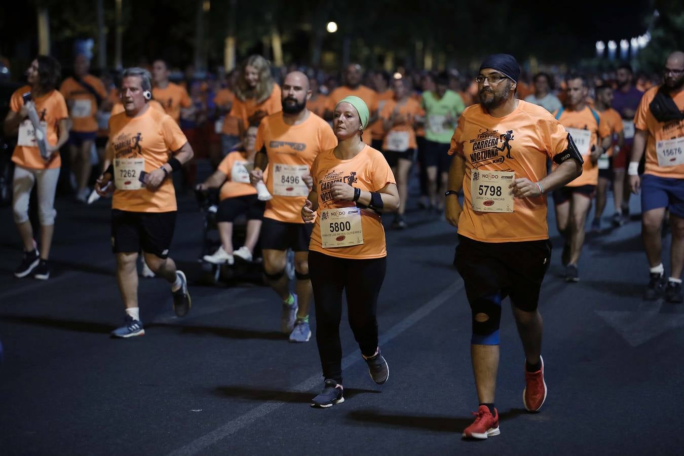 ¿Has corrido la Carrera Nocturna de Sevilla? Búscate en las fotos (II)