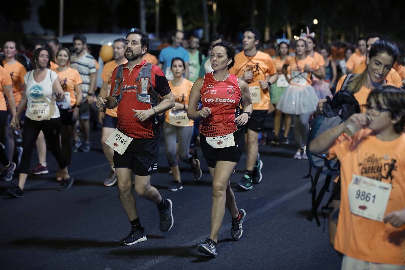 ¿Has corrido la Carrera Nocturna de Sevilla? Búscate en las fotos (II)