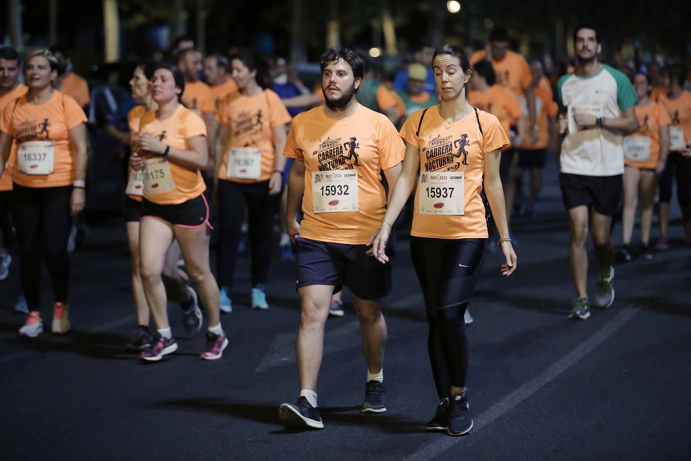 ¿Has corrido la Carrera Nocturna de Sevilla? Búscate en las fotos (III)