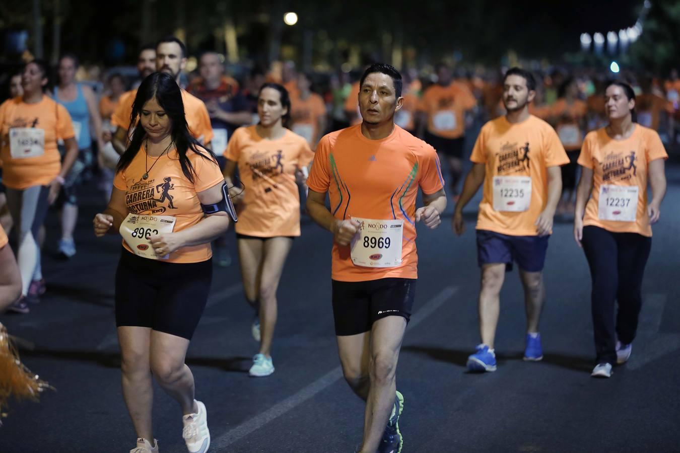 ¿Has corrido la Carrera Nocturna de Sevilla? Búscate en las fotos (III)