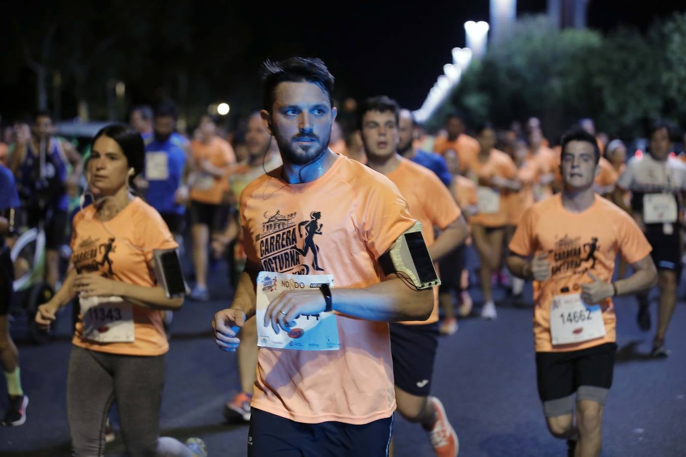 ¿Has corrido la Carrera Nocturna de Sevilla? Búscate en las fotos (V)