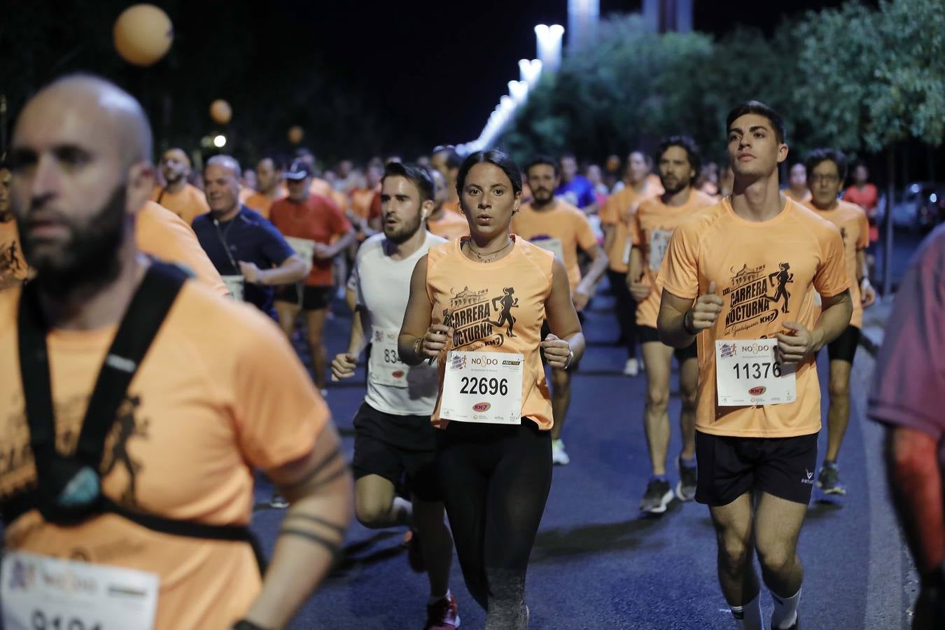 ¿Has corrido la Carrera Nocturna de Sevilla? Búscate en las fotos (V)