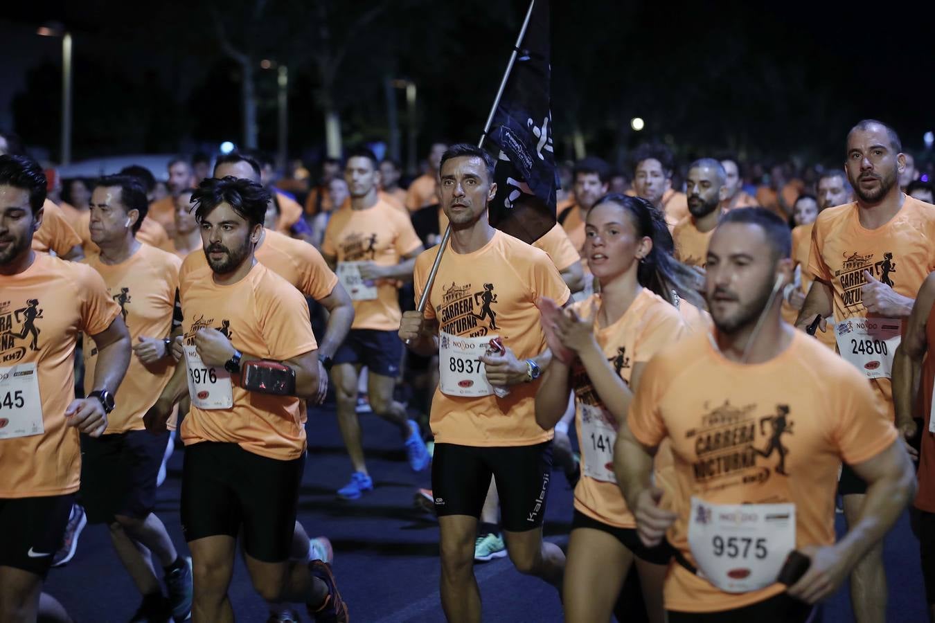 ¿Has corrido la Carrera Nocturna de Sevilla? Búscate en las fotos (V)