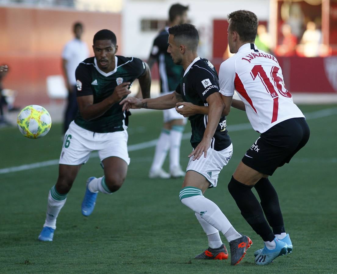 La afición blanquiverde y lo más destacado del Sevilla Atlético-Córdoba CF, en imágenes