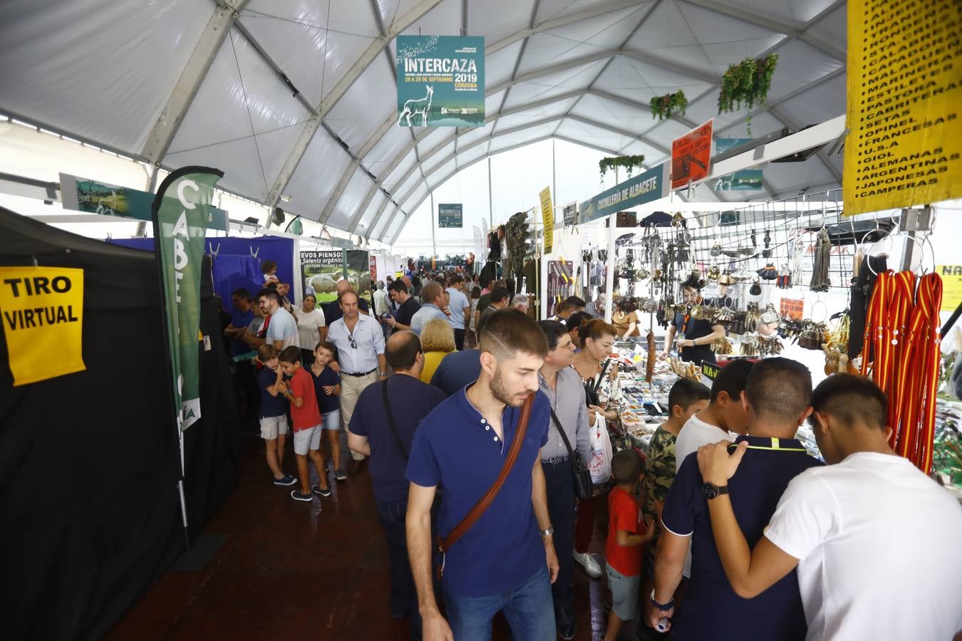 La tercera jornada de Intercaza, la feria de la caza de Córdoba, en imágenes