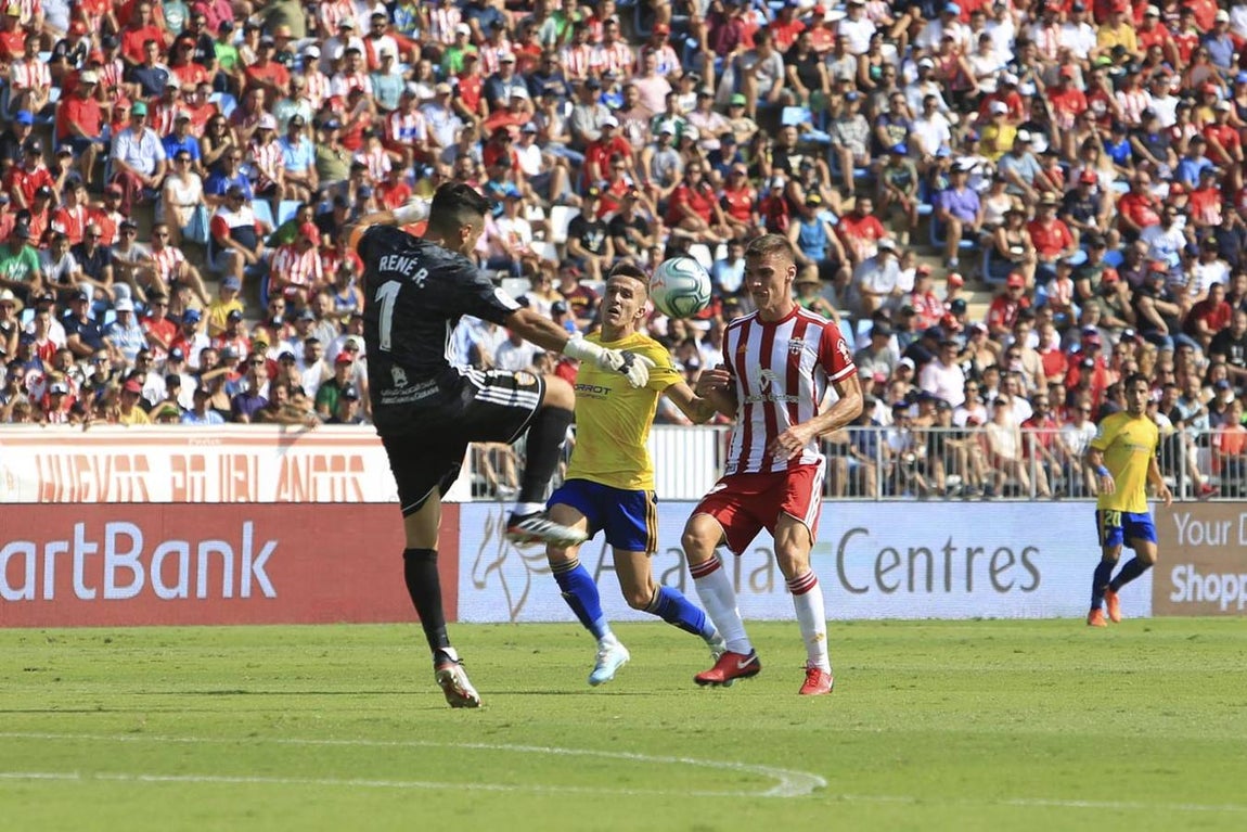 Las mejores imágenes del partido Almería-Cádiz (1-2)
