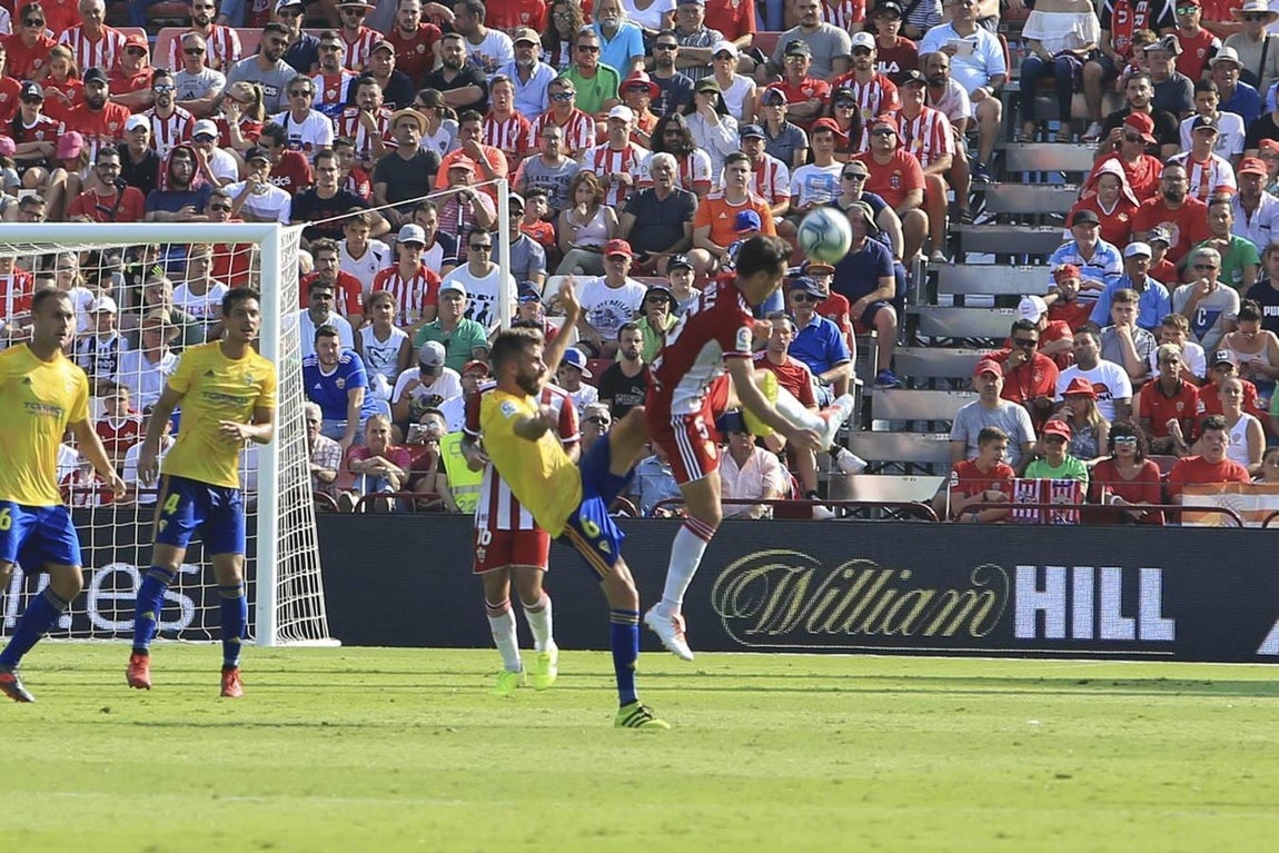 Las mejores imágenes del partido Almería-Cádiz (1-2)