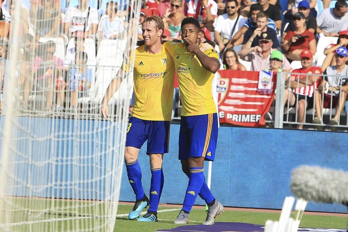 Las mejores imágenes del partido Almería-Cádiz (1-2)