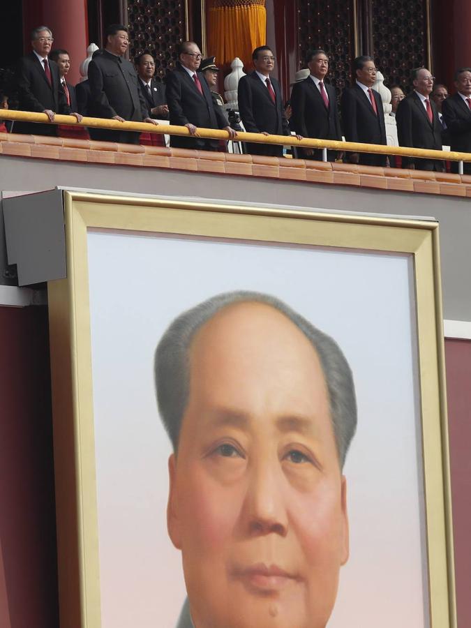 Un retrato de Mao Zedong, en el palco presidencial de la plaza de Tiananmen. 