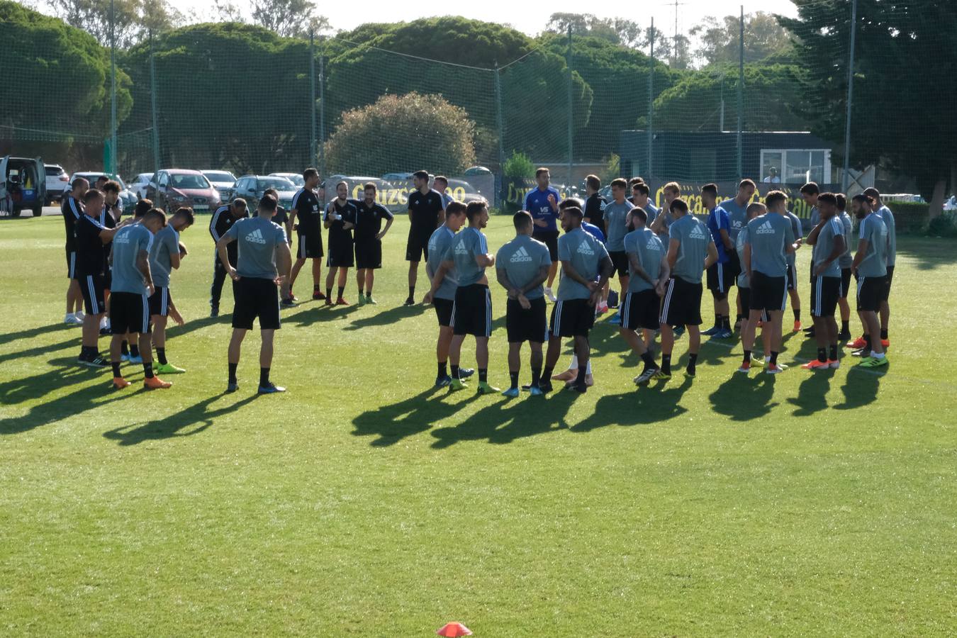 El entrenamiento de un Cádiz CF líder, en imágenes