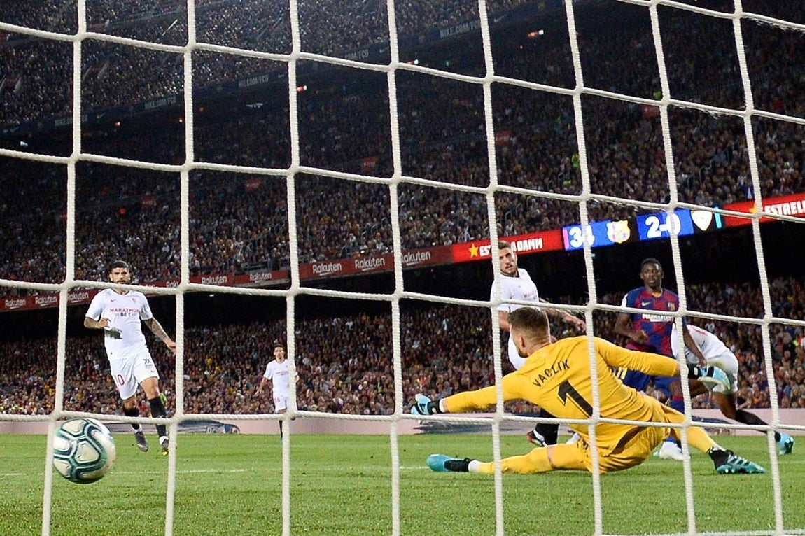 En imágenes, la derrota (4-0) del Sevilla ante el Barcelona