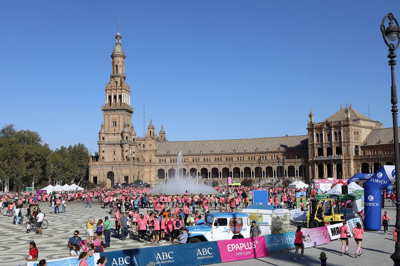 Si has participado en la Carrera de la Mujer de Sevilla, búscate (I)