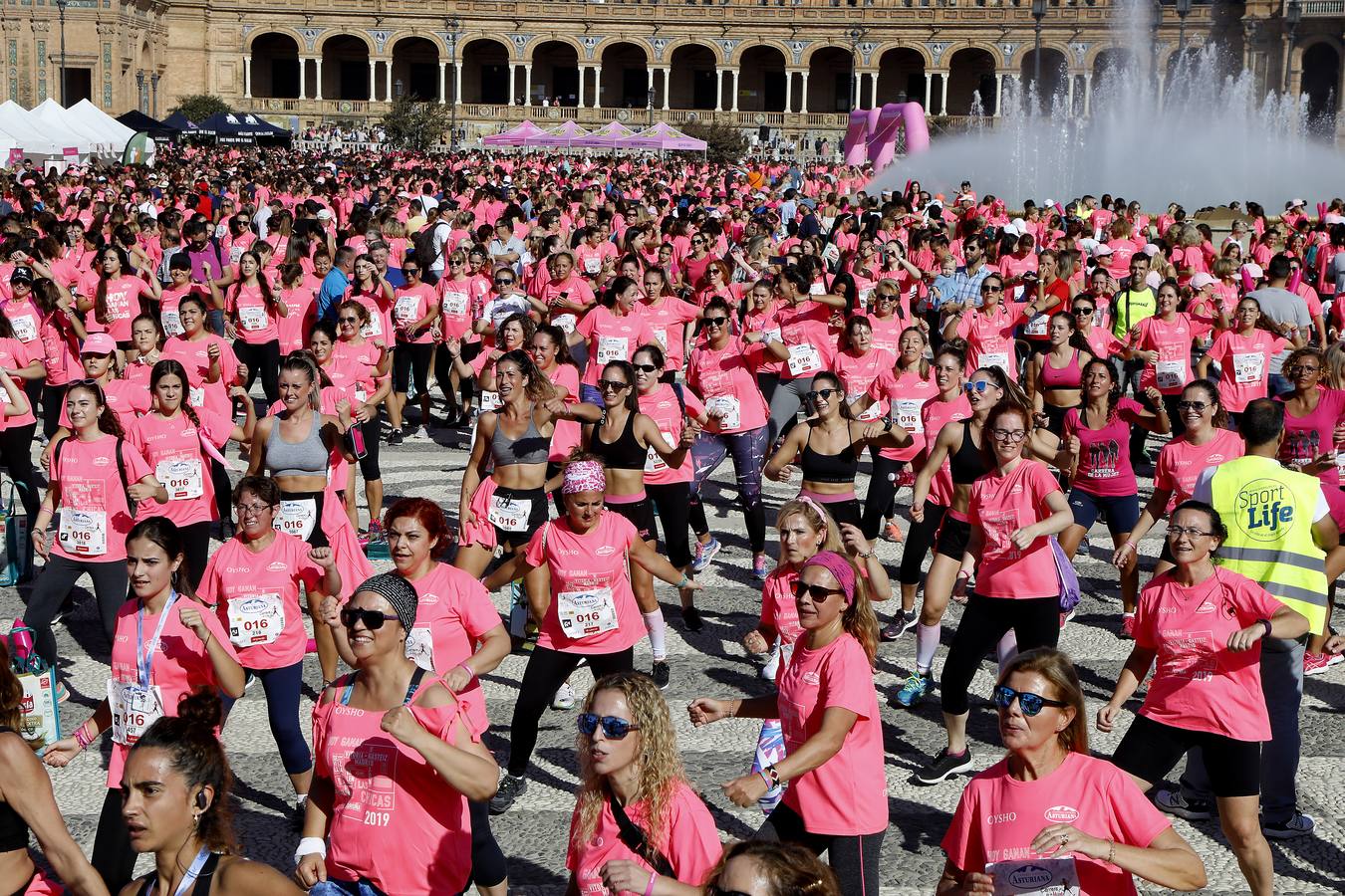 Si has participado en la Carrera de la Mujer de Sevilla, búscate (I)